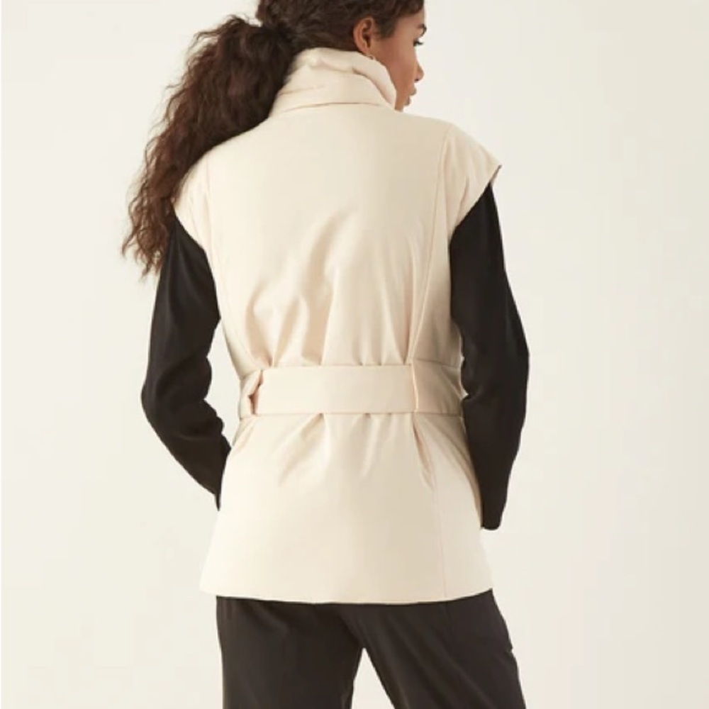 ADAY City Summits Vest in Sand size XS - Picture 3 of 9